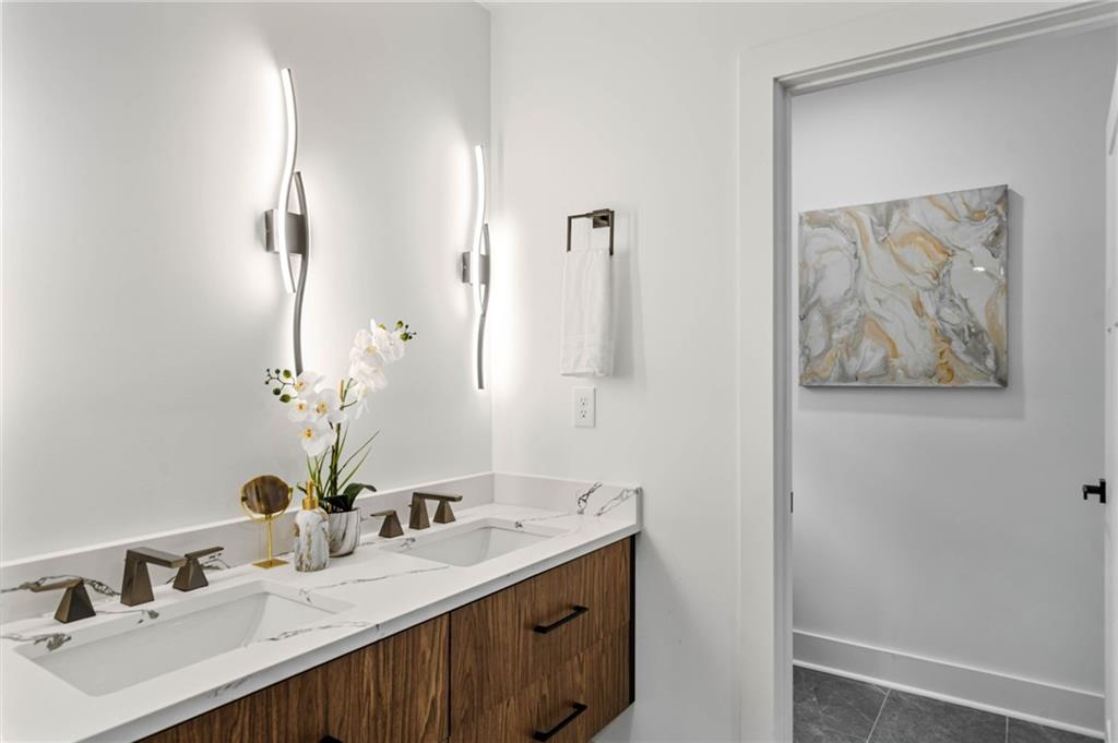 5905 Greenbrier Road, Sandy Springs, Georgia 30328, 4 Bedrooms Bedrooms, ,3 BathroomsBathrooms,Residential,Sold,5905 Greenbrier Road,7287755