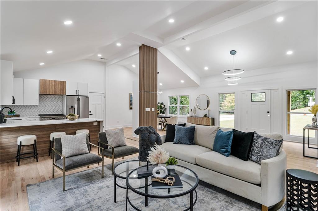 5905 Greenbrier Road, Sandy Springs, Georgia 30328, 4 Bedrooms Bedrooms, ,3 BathroomsBathrooms,Residential,Sold,5905 Greenbrier Road,7287755