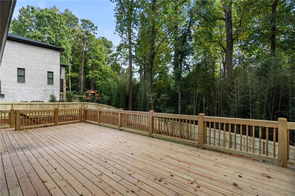 5905 Greenbrier Road, Sandy Springs, Georgia 30328, 4 Bedrooms Bedrooms, ,3 BathroomsBathrooms,Residential,Sold,5905 Greenbrier Road,7287755