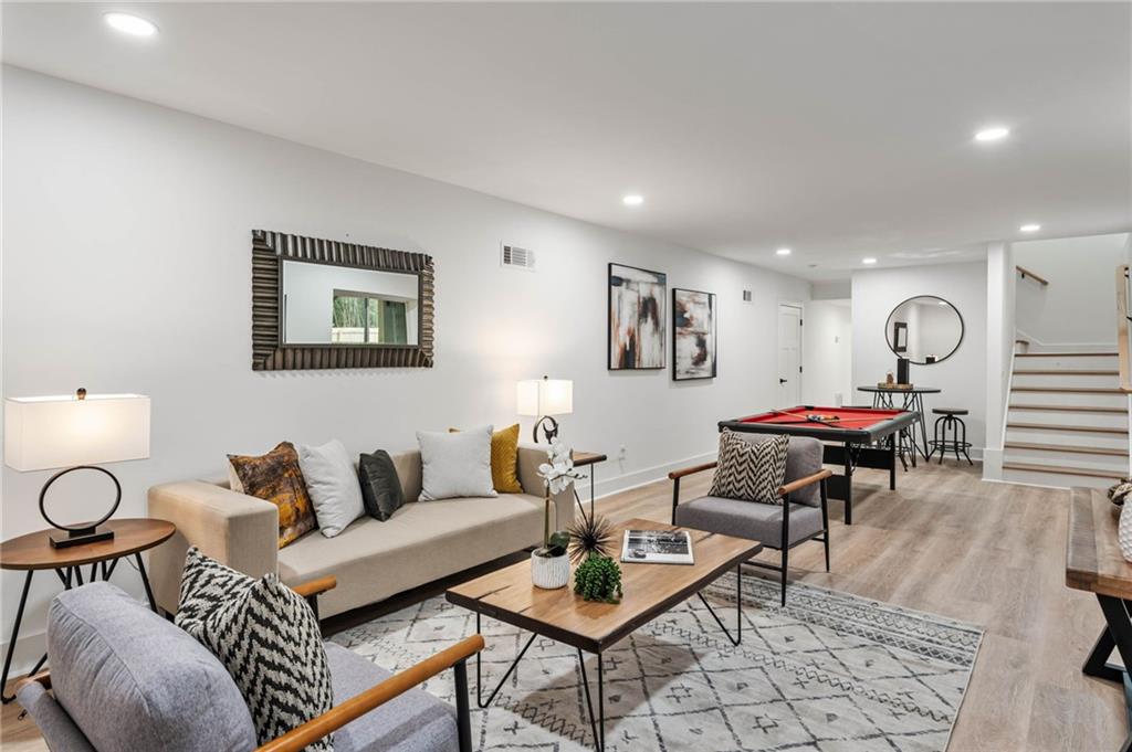 5905 Greenbrier Road, Sandy Springs, Georgia 30328, 4 Bedrooms Bedrooms, ,3 BathroomsBathrooms,Residential,Sold,5905 Greenbrier Road,7287755