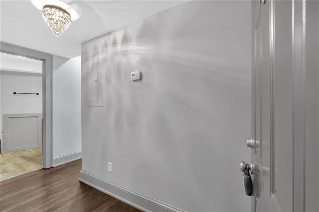 2855 Peachtree Road Ne Unit 302, Atlanta, Georgia 30305, 2 Bedrooms Bedrooms, ,1 BathroomBathrooms,Residential,For Sale,2855 Peachtree Road Ne Unit 302,7541075