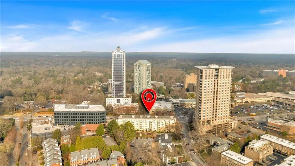 2855 Peachtree Road Ne Unit 302, Atlanta, Georgia 30305, 2 Bedrooms Bedrooms, ,1 BathroomBathrooms,Residential,For Sale,2855 Peachtree Road Ne Unit 302,7541075