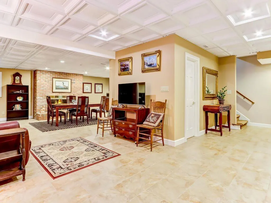 7210 Chattahoochee Bluff Drive, Atlanta, Georgia 30350, 4 Bedrooms Bedrooms, ,3 BathroomsBathrooms,Residential,Sold,7210 Chattahoochee Bluff Drive,7202501