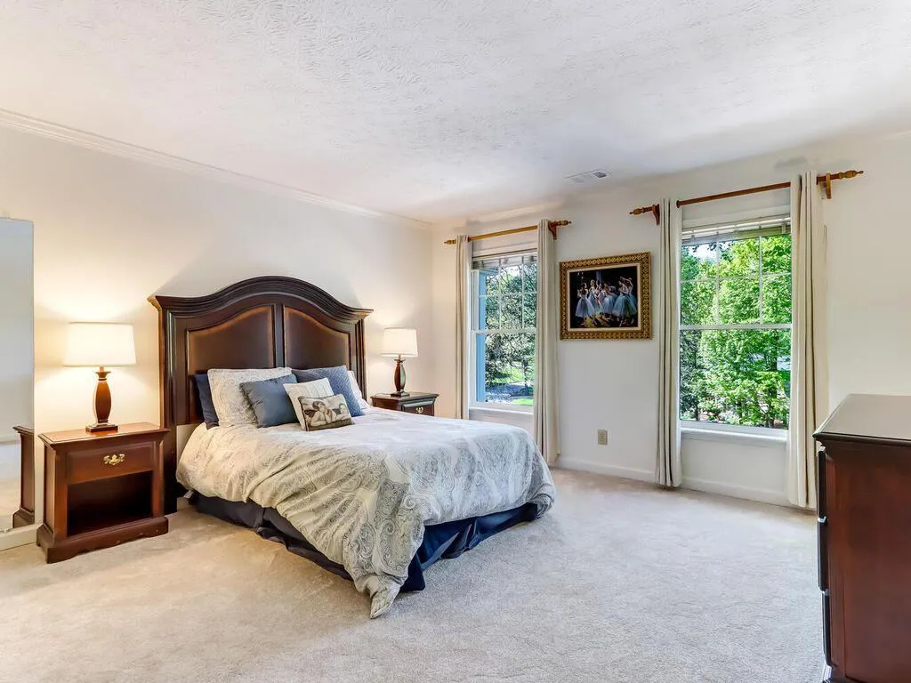 7210 Chattahoochee Bluff Drive, Atlanta, Georgia 30350, 4 Bedrooms Bedrooms, ,3 BathroomsBathrooms,Residential,Sold,7210 Chattahoochee Bluff Drive,7202501