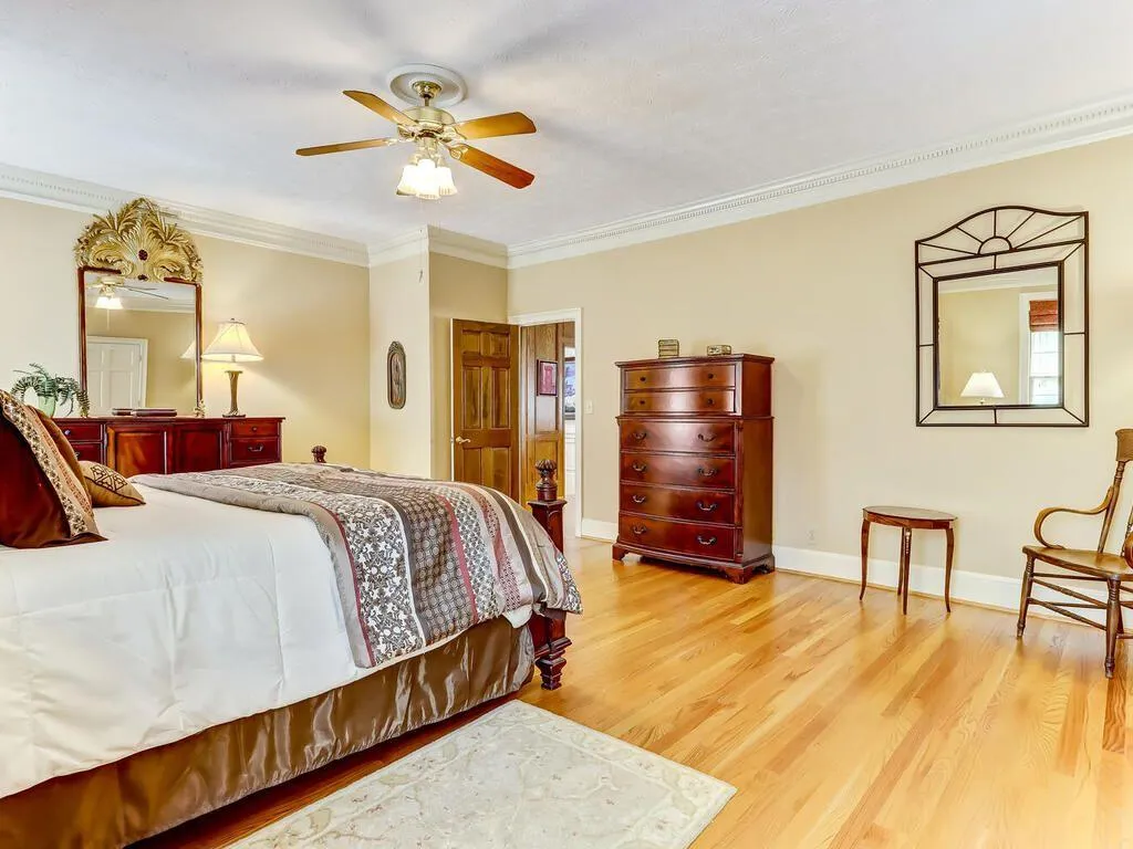 7210 Chattahoochee Bluff Drive, Atlanta, Georgia 30350, 4 Bedrooms Bedrooms, ,3 BathroomsBathrooms,Residential,Sold,7210 Chattahoochee Bluff Drive,7202501