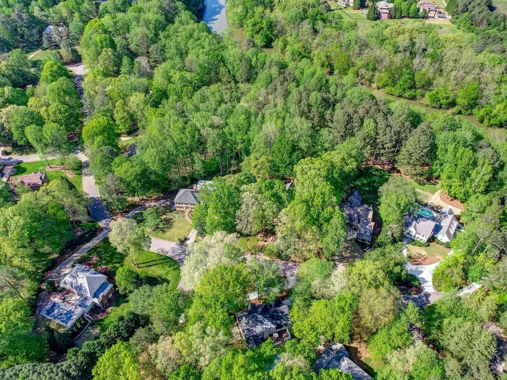 7210 Chattahoochee Bluff Drive, Atlanta, Georgia 30350, 4 Bedrooms Bedrooms, ,3 BathroomsBathrooms,Residential,Sold,7210 Chattahoochee Bluff Drive,7202501