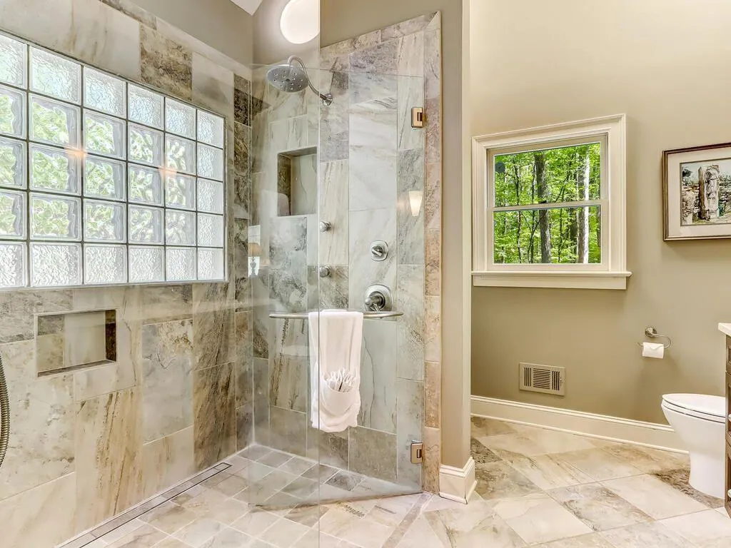 7210 Chattahoochee Bluff Drive, Atlanta, Georgia 30350, 4 Bedrooms Bedrooms, ,3 BathroomsBathrooms,Residential,Sold,7210 Chattahoochee Bluff Drive,7202501