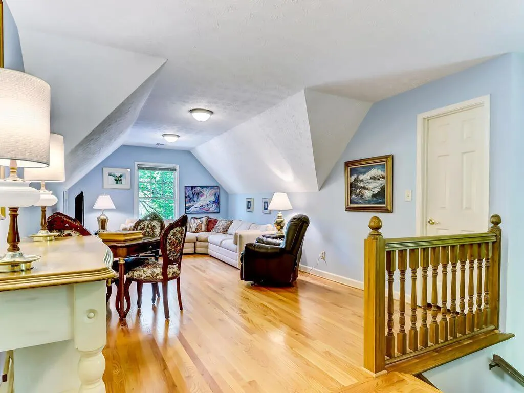 7210 Chattahoochee Bluff Drive, Atlanta, Georgia 30350, 4 Bedrooms Bedrooms, ,3 BathroomsBathrooms,Residential,Sold,7210 Chattahoochee Bluff Drive,7202501