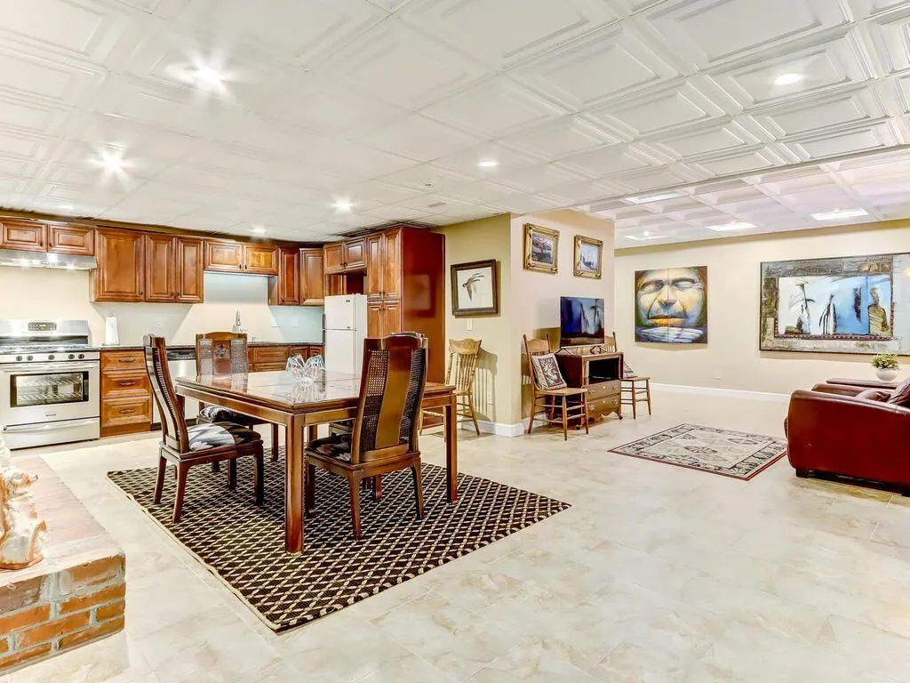 7210 Chattahoochee Bluff Drive, Atlanta, Georgia 30350, 4 Bedrooms Bedrooms, ,3 BathroomsBathrooms,Residential,Sold,7210 Chattahoochee Bluff Drive,7202501