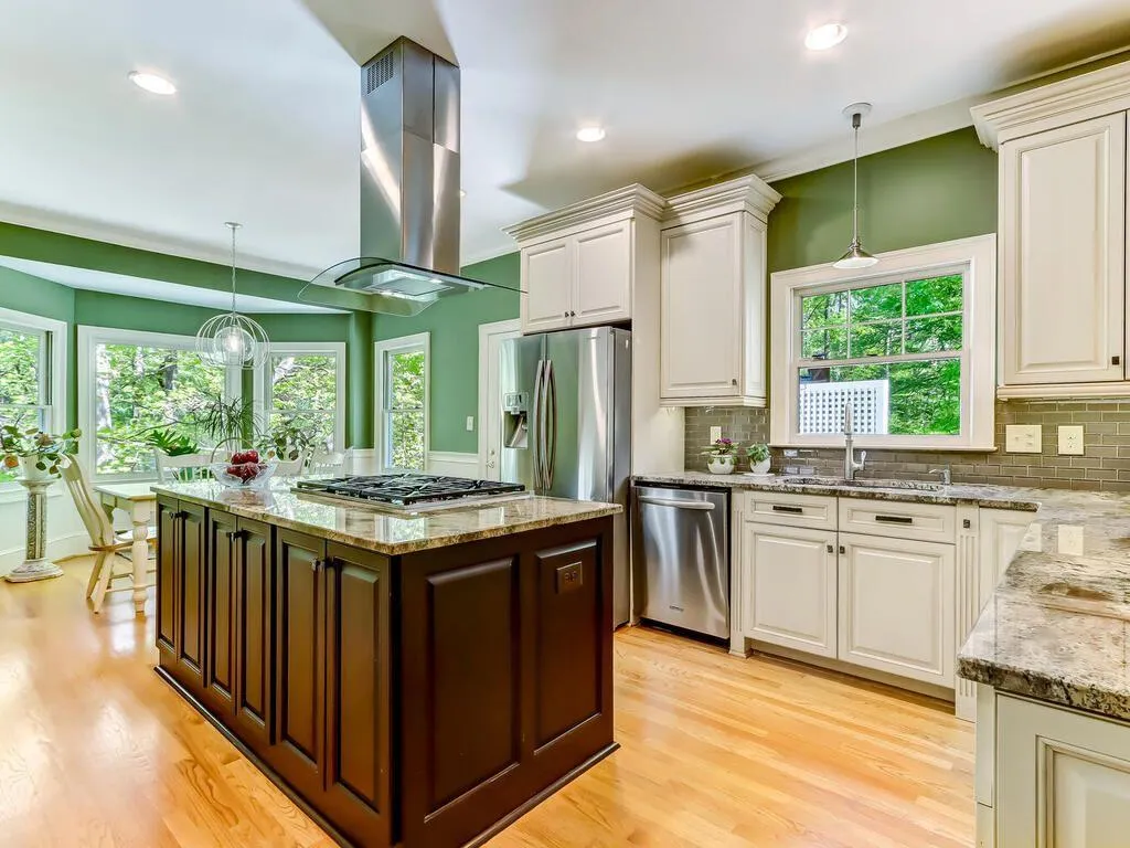 7210 Chattahoochee Bluff Drive, Atlanta, Georgia 30350, 4 Bedrooms Bedrooms, ,3 BathroomsBathrooms,Residential,Sold,7210 Chattahoochee Bluff Drive,7202501