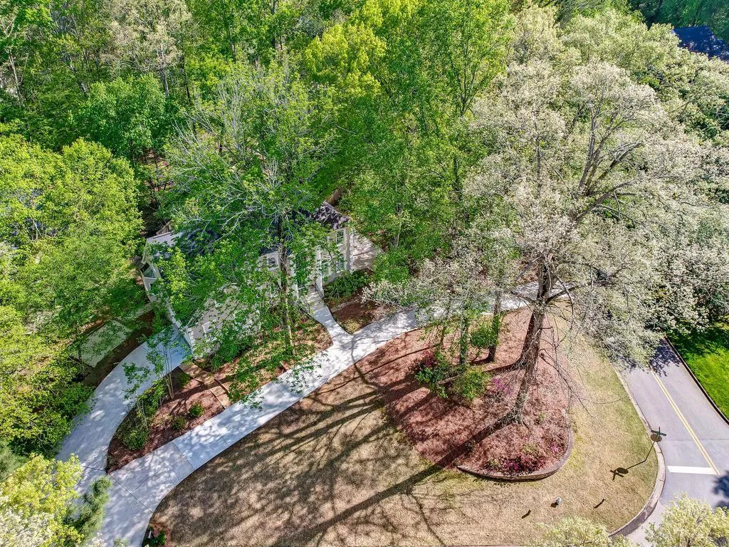 7210 Chattahoochee Bluff Drive, Atlanta, Georgia 30350, 4 Bedrooms Bedrooms, ,3 BathroomsBathrooms,Residential,Sold,7210 Chattahoochee Bluff Drive,7202501