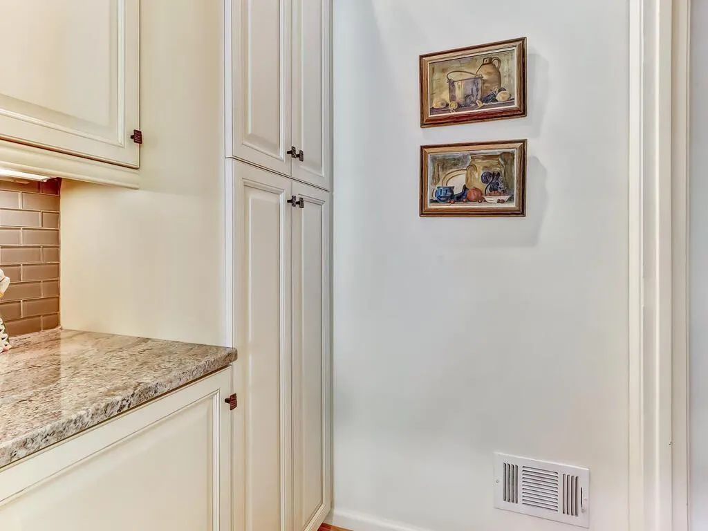 7210 Chattahoochee Bluff Drive, Atlanta, Georgia 30350, 4 Bedrooms Bedrooms, ,3 BathroomsBathrooms,Residential,Sold,7210 Chattahoochee Bluff Drive,7202501