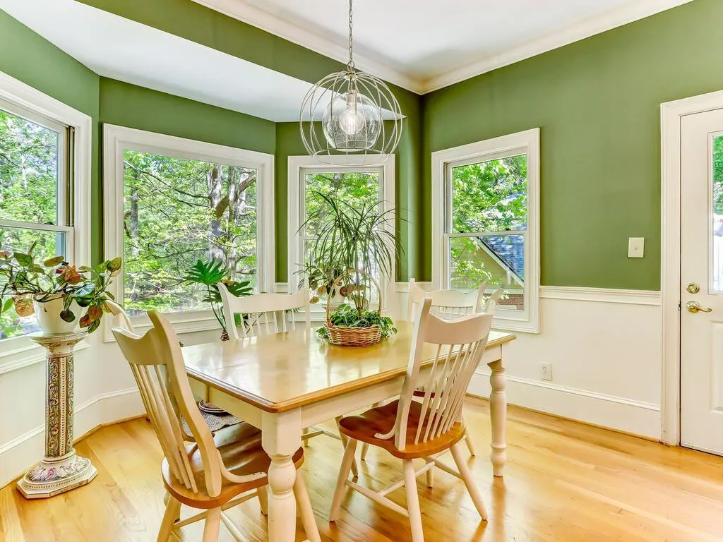 7210 Chattahoochee Bluff Drive, Atlanta, Georgia 30350, 4 Bedrooms Bedrooms, ,3 BathroomsBathrooms,Residential,Sold,7210 Chattahoochee Bluff Drive,7202501