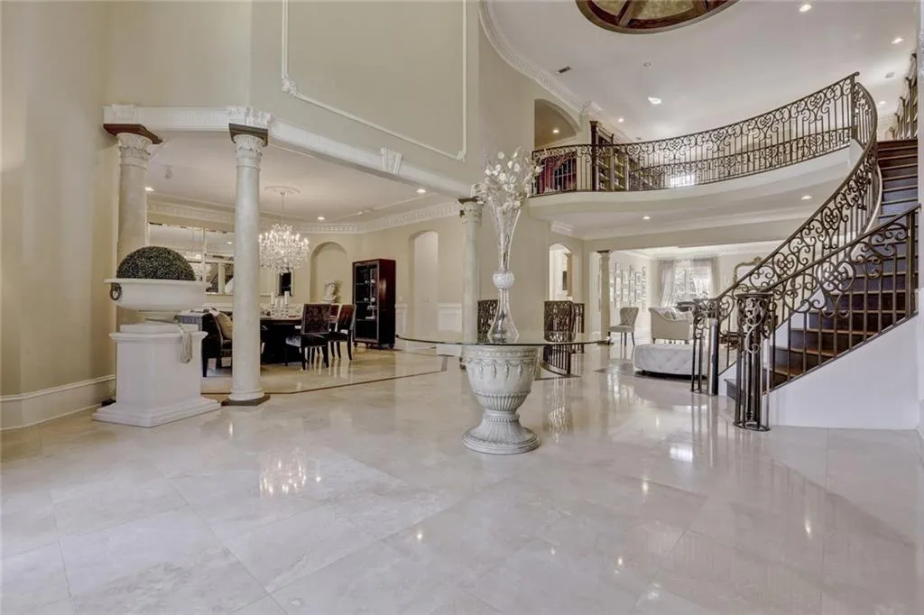 8395 Jett Ferry Road, Sandy Springs, Georgia 30350, 6 Bedrooms Bedrooms, ,7 BathroomsBathrooms,Residential,Sold,8395 Jett Ferry Road,6115312