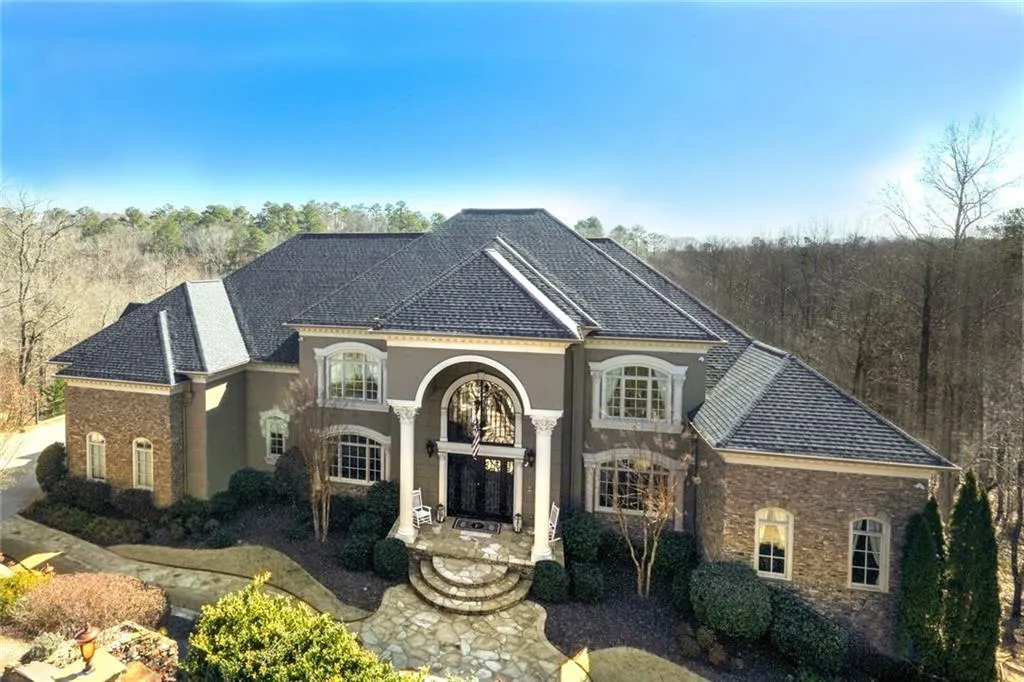 8395 Jett Ferry Road, Sandy Springs, Georgia 30350, 6 Bedrooms Bedrooms, ,7 BathroomsBathrooms,Residential,Sold,8395 Jett Ferry Road,6115312