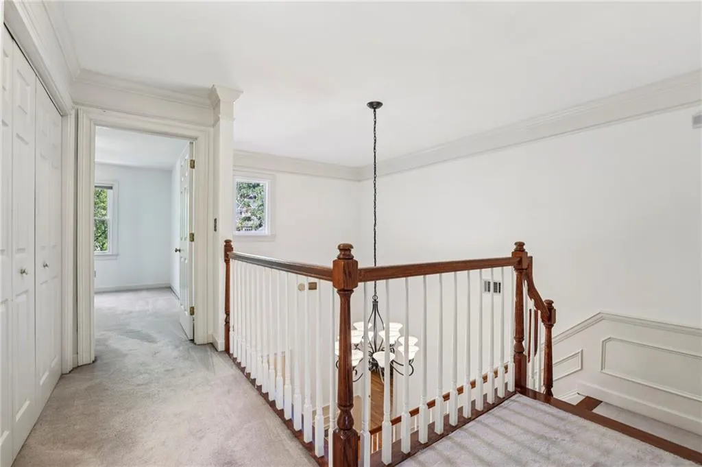 7155 Roswell Road Unit 26, Atlanta, Georgia 30328, 3 Bedrooms Bedrooms, ,2 BathroomsBathrooms,Residential,For Sale,7155 Roswell Road Unit 26,7638354