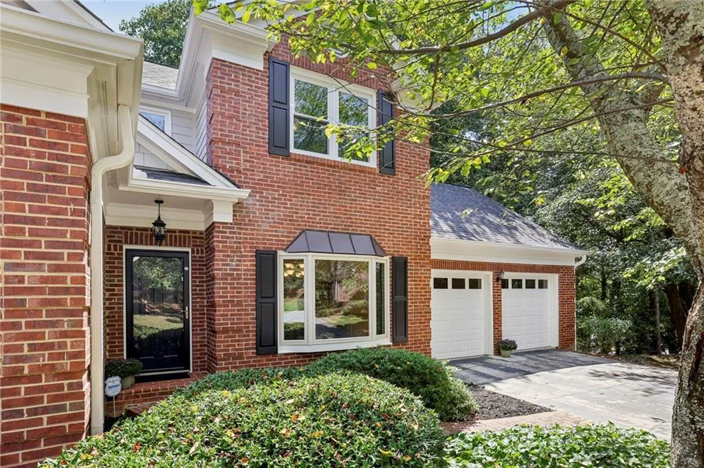 7155 Roswell Road Unit 26, Atlanta, Georgia 30328, 3 Bedrooms Bedrooms, ,2 BathroomsBathrooms,Residential,For Sale,7155 Roswell Road Unit 26,7638354