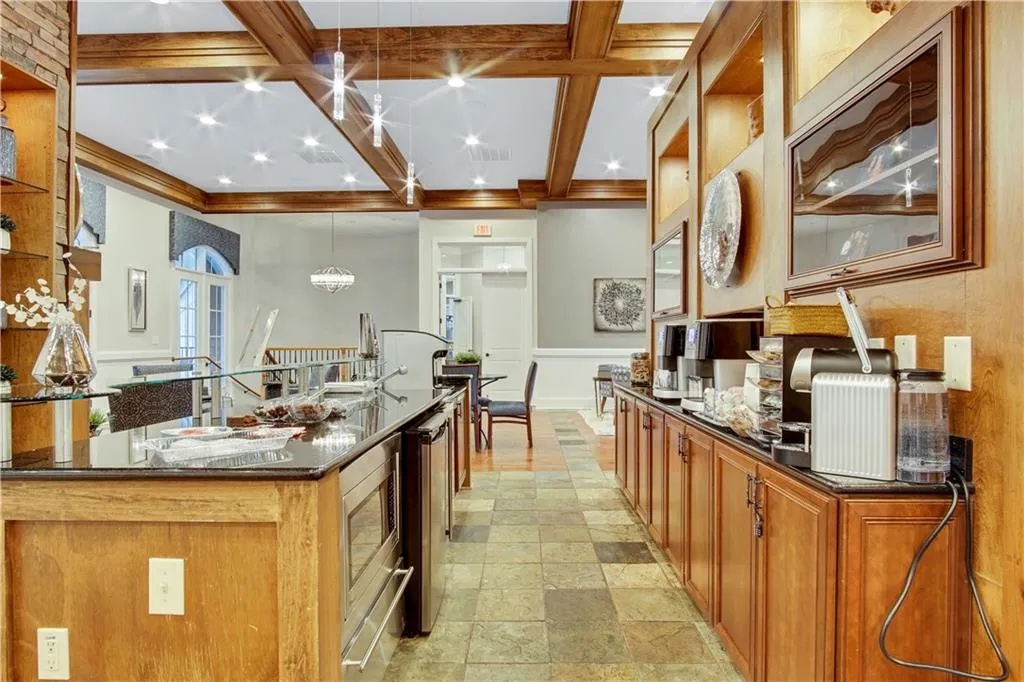 200 River Vista Drive Unit 224, Atlanta, Georgia 30339, 1 Bedroom Bedrooms, ,1 BathroomBathrooms,Residential,Sold,200 River Vista Drive Unit 224,6681483