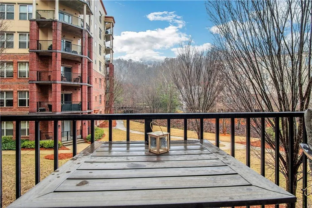 200 River Vista Drive Unit 224, Atlanta, Georgia 30339, 1 Bedroom Bedrooms, ,1 BathroomBathrooms,Residential,Sold,200 River Vista Drive Unit 224,6681483