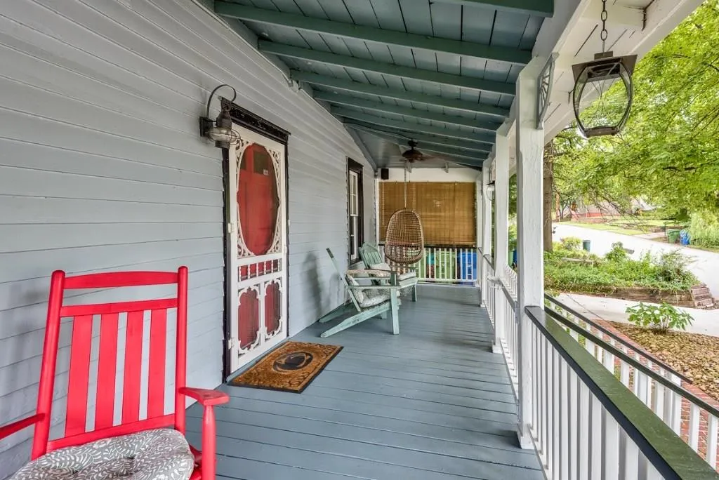 2959 Parrott Avenue Nw, Atlanta, Georgia 30318, 3 Bedrooms Bedrooms, ,2 BathroomsBathrooms,Residential,Sold,2959 Parrott Avenue Nw,5586298