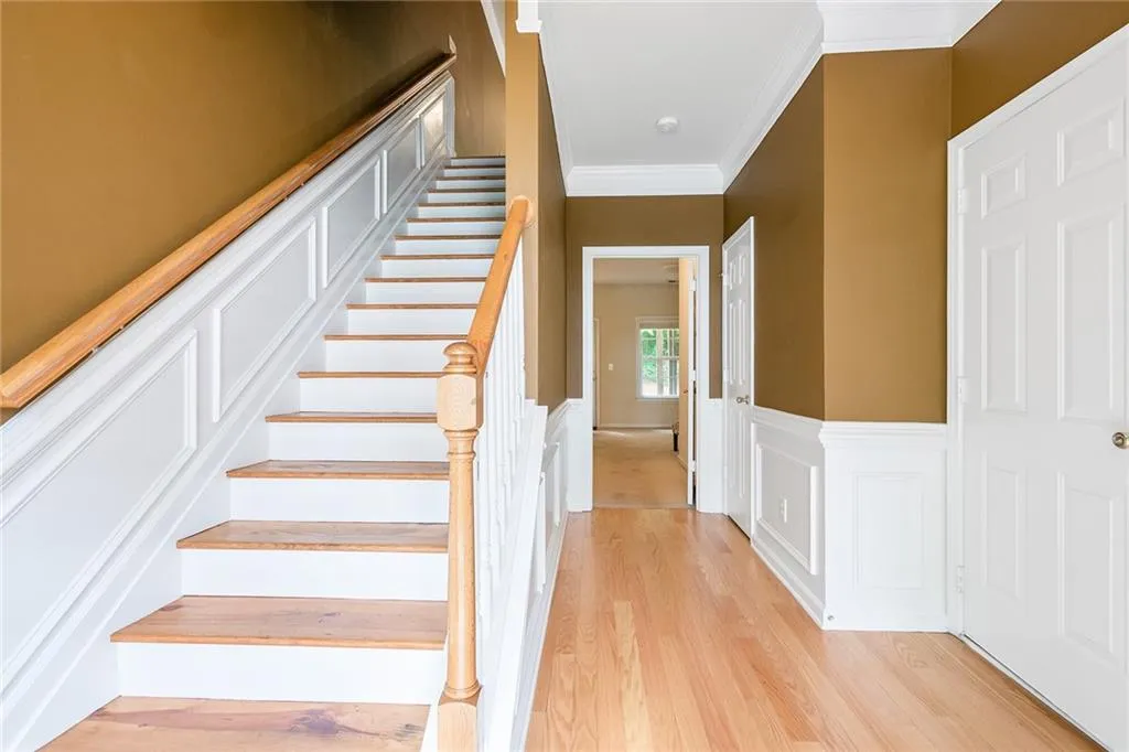 627 Coligny Court, Sandy Springs, Georgia 30350, 3 Bedrooms Bedrooms, ,3 BathroomsBathrooms,Residential,Sold,627 Coligny Court,6886224