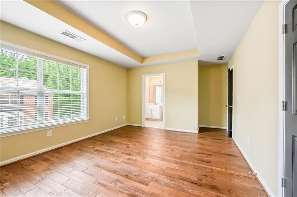 627 Coligny Court, Sandy Springs, Georgia 30350, 3 Bedrooms Bedrooms, ,3 BathroomsBathrooms,Residential,Sold,627 Coligny Court,6886224