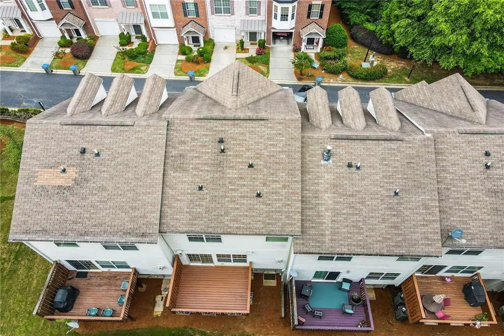 627 Coligny Court, Sandy Springs, Georgia 30350, 3 Bedrooms Bedrooms, ,3 BathroomsBathrooms,Residential,Sold,627 Coligny Court,6886224