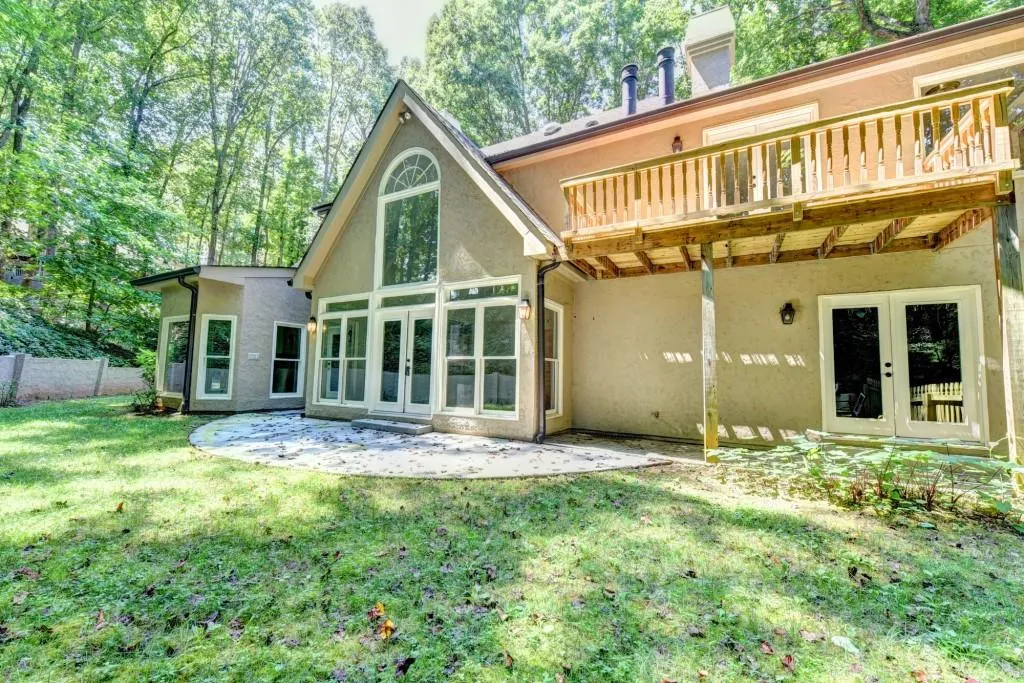 410 Huntcliff Green, Sandy Springs, Georgia 30350, 6 Bedrooms Bedrooms, ,4 BathroomsBathrooms,Residential,Sold,410 Huntcliff Green,6044861