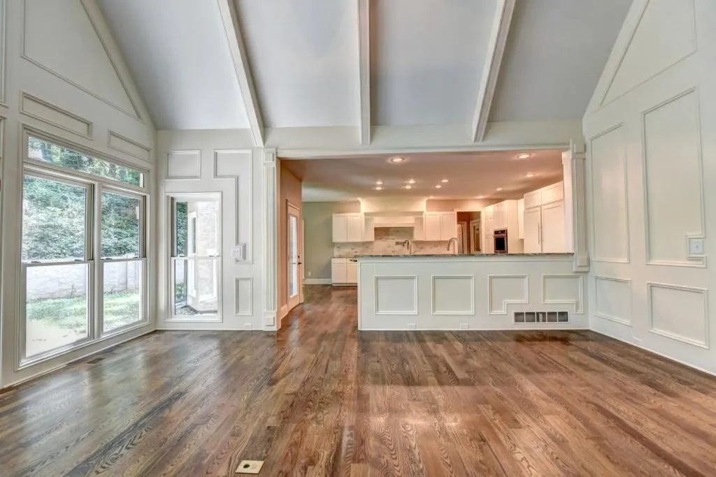 410 Huntcliff Green, Sandy Springs, Georgia 30350, 6 Bedrooms Bedrooms, ,4 BathroomsBathrooms,Residential,Sold,410 Huntcliff Green,6044861