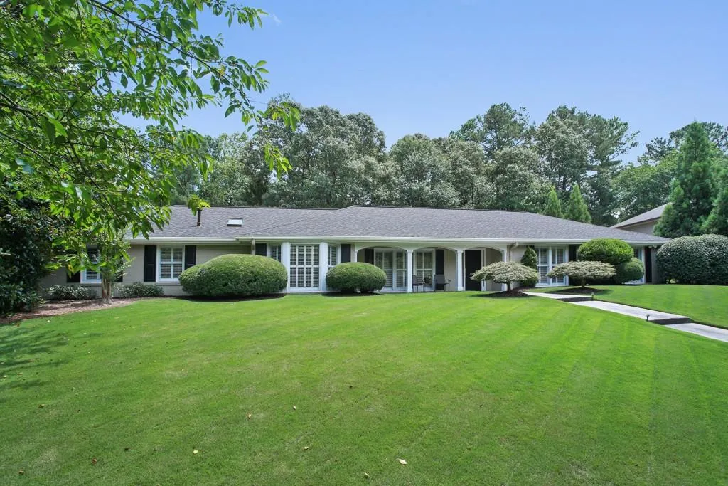 5770 Riverwood Drive, Atlanta, Georgia 30328, 4 Bedrooms Bedrooms, ,3 BathroomsBathrooms,Residential,Sold,5770 Riverwood Drive,5723982