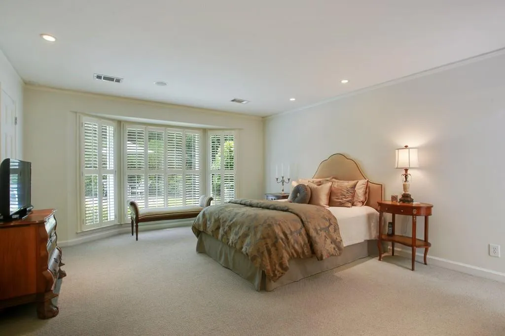 5770 Riverwood Drive, Atlanta, Georgia 30328, 4 Bedrooms Bedrooms, ,3 BathroomsBathrooms,Residential,Sold,5770 Riverwood Drive,5723982
