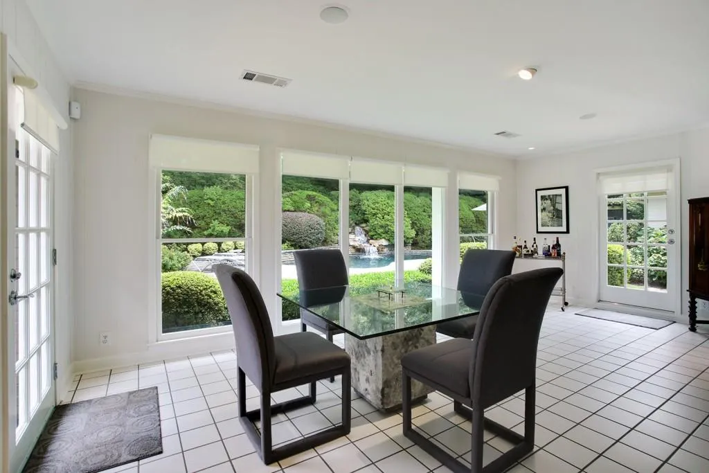 5770 Riverwood Drive, Atlanta, Georgia 30328, 4 Bedrooms Bedrooms, ,3 BathroomsBathrooms,Residential,Sold,5770 Riverwood Drive,5723982