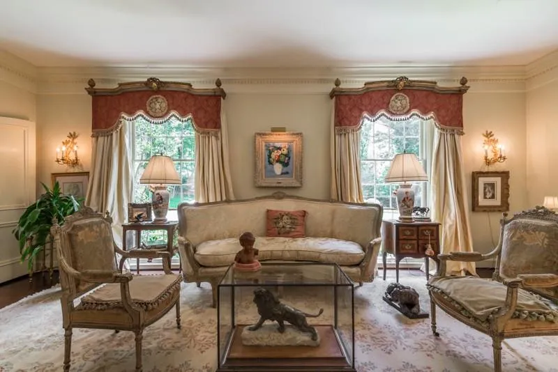 2511 W Wesley Road, Atlanta, Georgia 30327, 5 Bedrooms Bedrooms, ,8 BathroomsBathrooms,Residential,Sold,2511 W Wesley Road,5557723