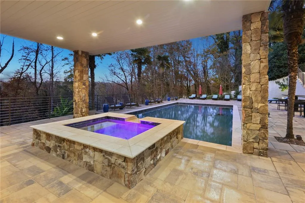 5628 Sherrell Drive, Atlanta, Georgia 30342, 4 Bedrooms Bedrooms, ,4 BathroomsBathrooms,Residential,Sold,5628 Sherrell Drive,6975067