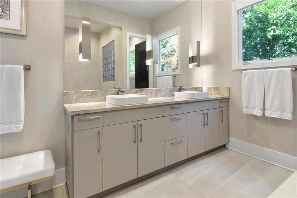 5628 Sherrell Drive, Atlanta, Georgia 30342, 4 Bedrooms Bedrooms, ,4 BathroomsBathrooms,Residential,Sold,5628 Sherrell Drive,6975067