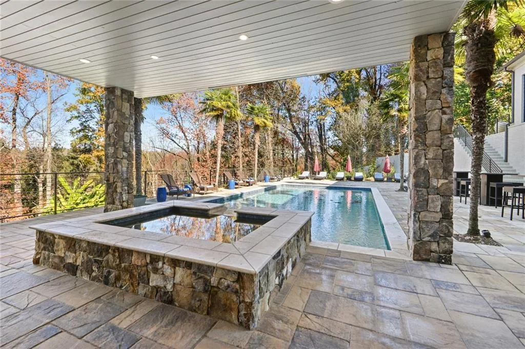 5628 Sherrell Drive, Atlanta, Georgia 30342, 4 Bedrooms Bedrooms, ,4 BathroomsBathrooms,Residential,Sold,5628 Sherrell Drive,6975067