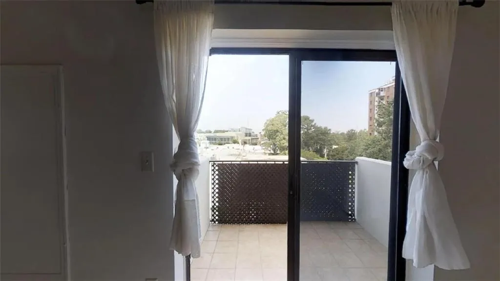 300 Johnson Ferry Road Ne Unit A510, Sandy Springs, Georgia 30328, 1 Bedroom Bedrooms, ,1 BathroomBathrooms,Residential,Sold,300 Johnson Ferry Road Ne Unit A510,6556286