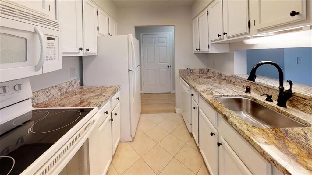 300 Johnson Ferry Road Ne Unit A510, Sandy Springs, Georgia 30328, 1 Bedroom Bedrooms, ,1 BathroomBathrooms,Residential,Sold,300 Johnson Ferry Road Ne Unit A510,6556286