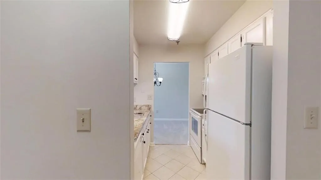 300 Johnson Ferry Road Ne Unit A510, Sandy Springs, Georgia 30328, 1 Bedroom Bedrooms, ,1 BathroomBathrooms,Residential,Sold,300 Johnson Ferry Road Ne Unit A510,6556286