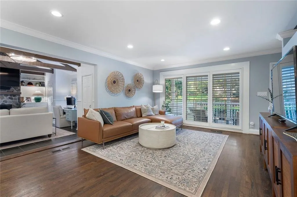 2681 Ridgemore Place Nw, Atlanta, Georgia 30318, 3 Bedrooms Bedrooms, ,2 BathroomsBathrooms,Residential,Sold,2681 Ridgemore Place Nw,7613202