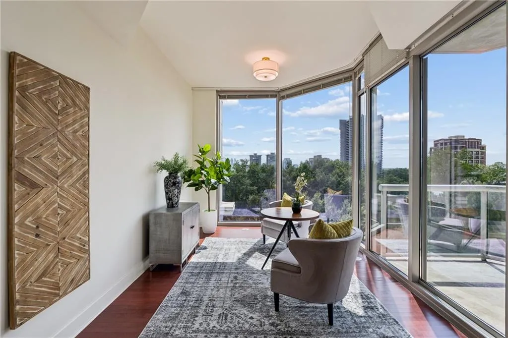 2795 Peachtree Road Ne Unit 602, Atlanta, Georgia 30305, 2 Bedrooms Bedrooms, 0 ,2 BathroomsBathrooms,Residential,For Sale,2795 Peachtree Road Ne Unit 602,7844791