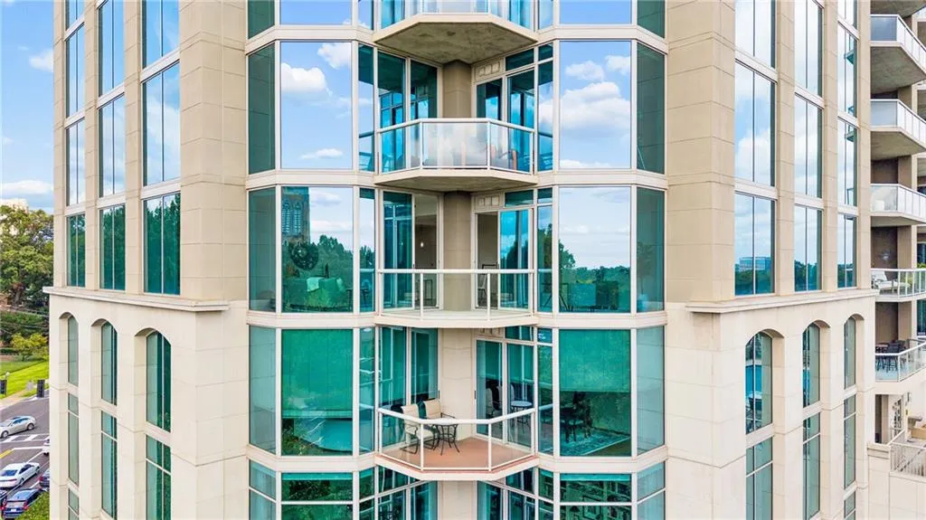 2795 Peachtree Road Ne Unit 602, Atlanta, Georgia 30305, 2 Bedrooms Bedrooms, 0 ,2 BathroomsBathrooms,Residential,For Sale,2795 Peachtree Road Ne Unit 602,7844791