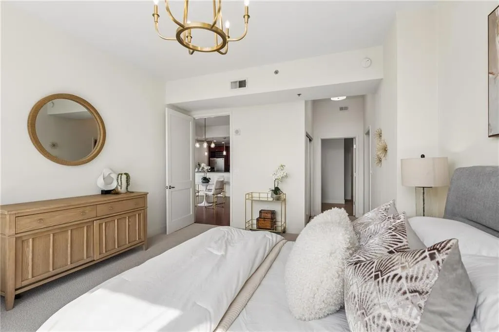 2795 Peachtree Road Ne Unit 602, Atlanta, Georgia 30305, 2 Bedrooms Bedrooms, 0 ,2 BathroomsBathrooms,Residential,For Sale,2795 Peachtree Road Ne Unit 602,7844791
