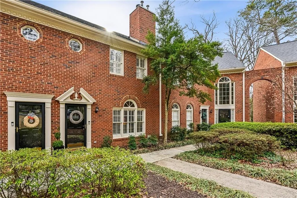 12 Honour Avenue Nw Unit 9, Atlanta, Georgia 30305, 2 Bedrooms Bedrooms, 0 ,2 BathroomsBathrooms,Residential,Sold,12 Honour Avenue Nw Unit 9,7717298