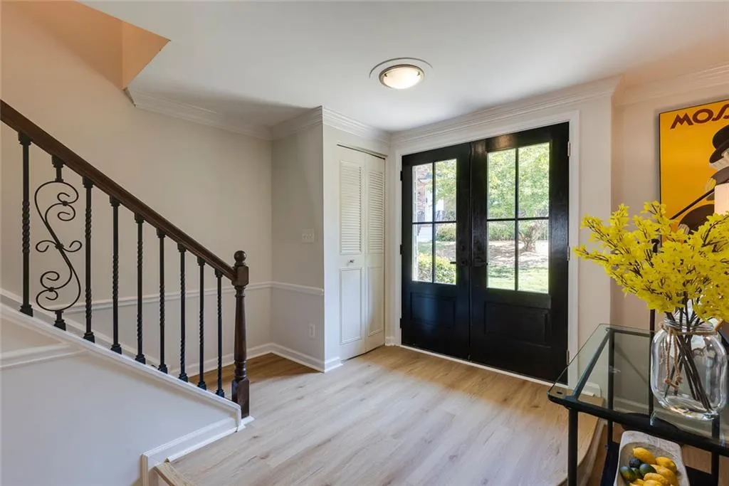 7090 Stonington Drive Ne, Atlanta, Georgia 30328, 3 Bedrooms Bedrooms, ,2 BathroomsBathrooms,Residential,For Sale,7090 Stonington Drive Ne,7656181