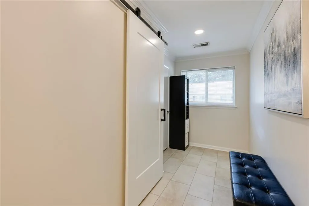 7090 Stonington Drive Ne, Atlanta, Georgia 30328, 3 Bedrooms Bedrooms, ,2 BathroomsBathrooms,Residential,For Sale,7090 Stonington Drive Ne,7656181