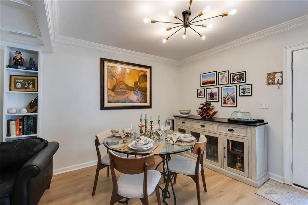 7090 Stonington Drive Ne, Atlanta, Georgia 30328, 3 Bedrooms Bedrooms, ,2 BathroomsBathrooms,Residential,For Sale,7090 Stonington Drive Ne,7656181