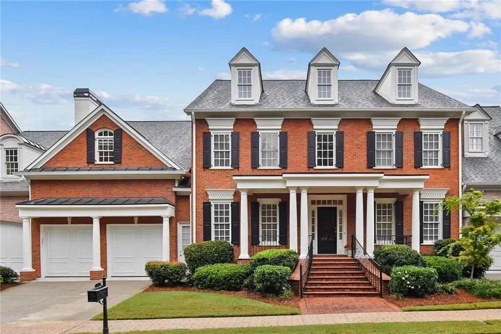 620 Enclave Circle, Sandy Springs, Georgia 30342, 4 Bedrooms Bedrooms, ,3 BathroomsBathrooms,Residential,Sold,620 Enclave Circle,6788441