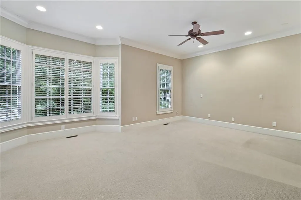 620 Enclave Circle, Sandy Springs, Georgia 30342, 4 Bedrooms Bedrooms, ,3 BathroomsBathrooms,Residential,Sold,620 Enclave Circle,6788441