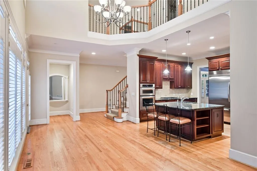620 Enclave Circle, Sandy Springs, Georgia 30342, 4 Bedrooms Bedrooms, ,3 BathroomsBathrooms,Residential,Sold,620 Enclave Circle,6788441